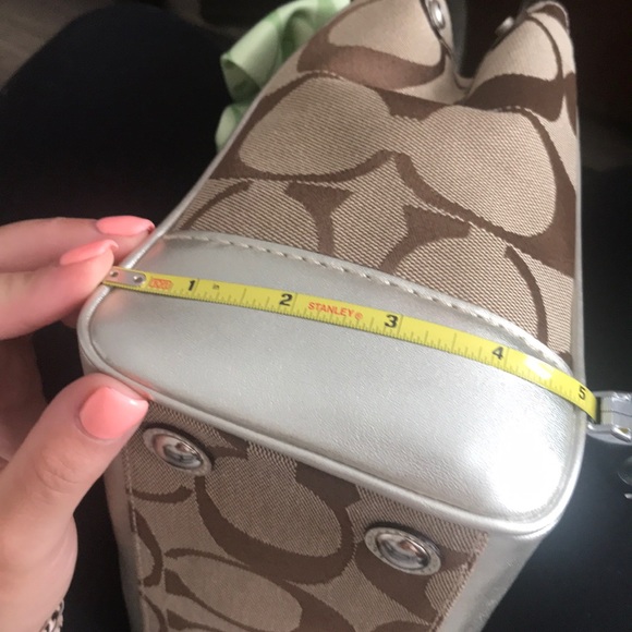 Brand new Classic signature C Coach bag - Picture 4 of 8